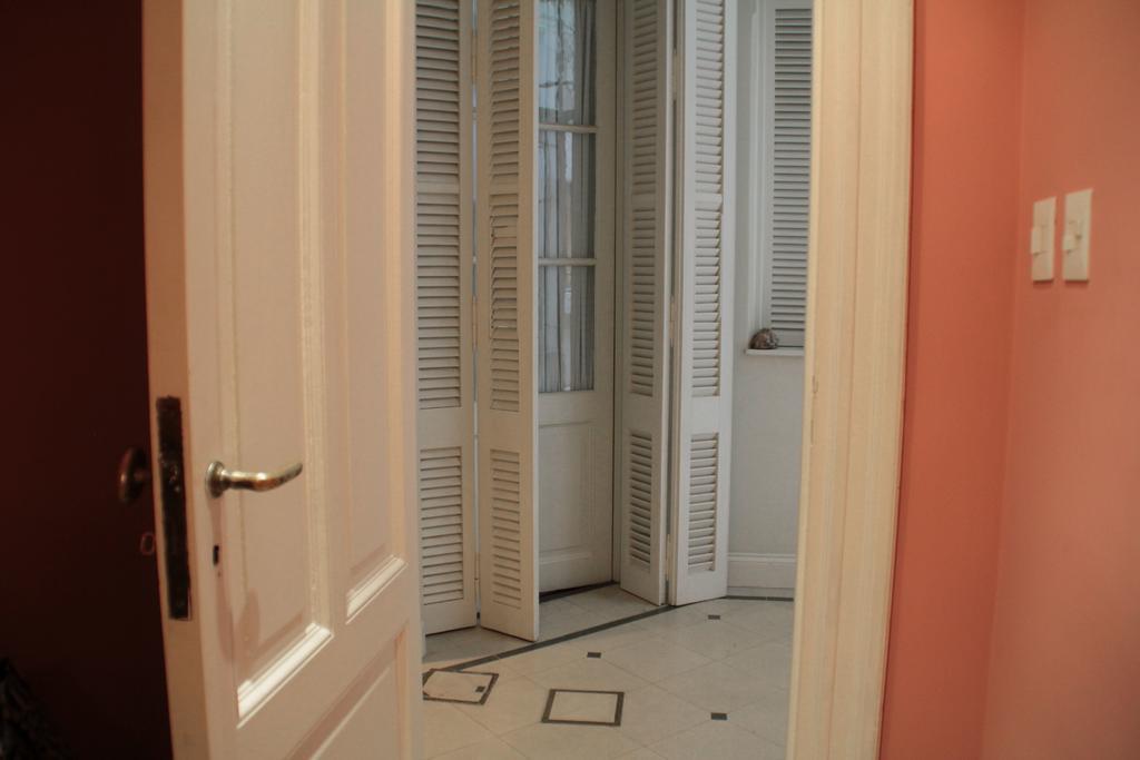 Bed and Breakfast Petit El Vitraux Buenos Aires Exterior foto